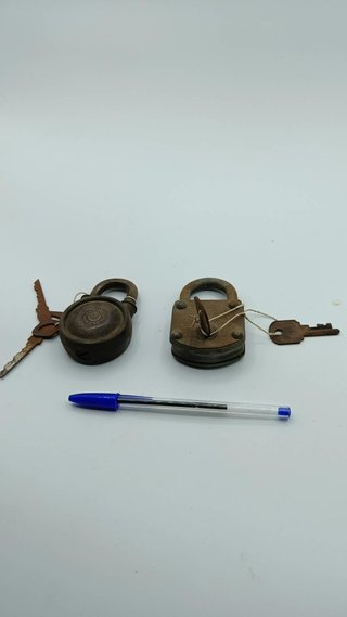 Candados antiguos con llaves