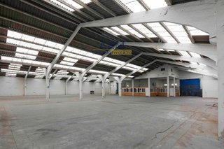 Nave industrial en venta en Arcas Reales - Pinar del Jalón en Valladolid