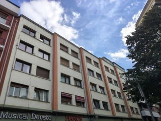 Piso en alquiler en San Pedro de Deusto-La Ribera en Bilbao
