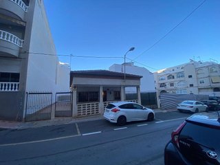 Chalet en venta en Playa del Cura en Torrevieja