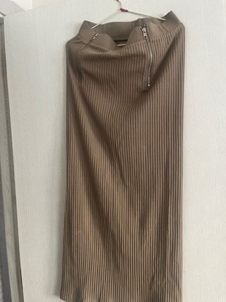 Falda Zara Beige Talla S