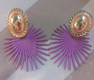 Pendientes de Fiesta Morados y Dorados