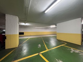 Garaje en alquiler en Ensanche en Coruña (A)