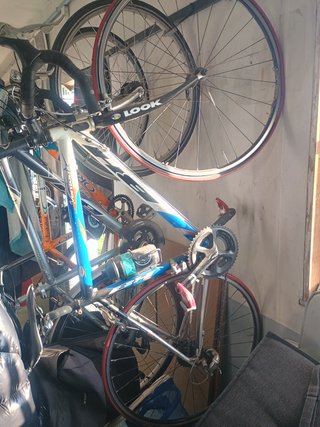 Bicicleta de carretera BH Ventoux