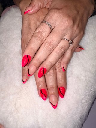 Uñas de gel con diseño