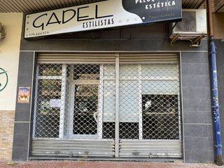 Local comercial en alquiler en La Almozara en Zaragoza