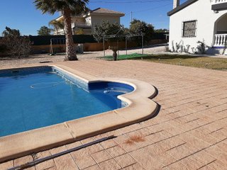 Chalet en venta en Jubalcoi en Elche