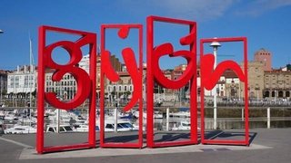Local comercial en alquiler en Centro en Gijón