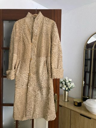 Abrigo Reversible Astracán y Piel Beige