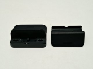 Supporto e base di ricarica per gamepad Wii U