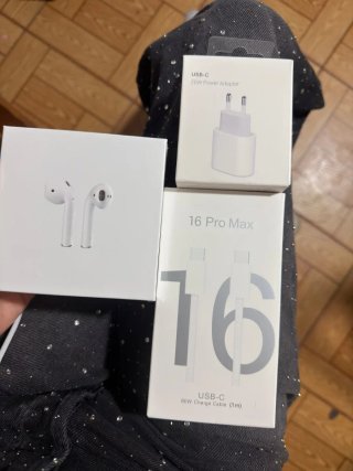 Apple AirPods, Cargador USB-C y Cable