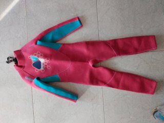 Traje neopreno 5-6 años 115cm