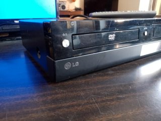Combo DVD VHS LG V390