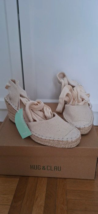 Sandalias de cuña Hug & Clau