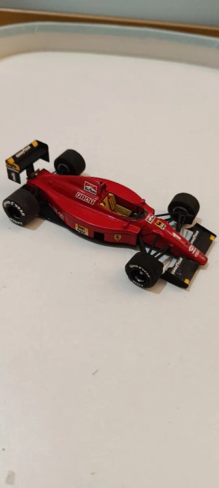 Modellino Ferrari 641 F1 Alain Prost 1:43