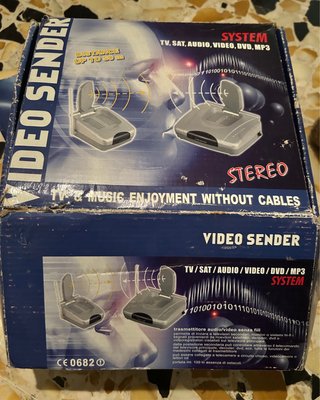 Video Sender Wireless 2.4GHz Y2K vintage tech