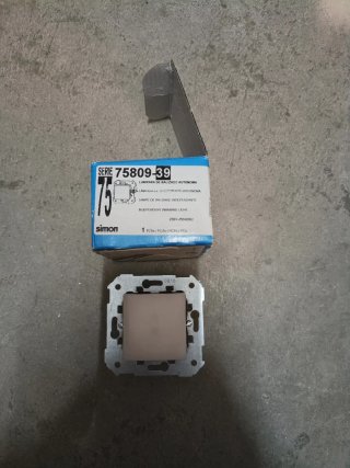 Simon 75809-39 Lámpara Balizado Autónoma