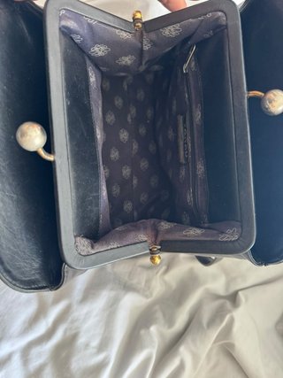 Bolsa de Cuero Negro Liannu