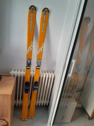 Esquís Dynastar Agyl 7 Omega