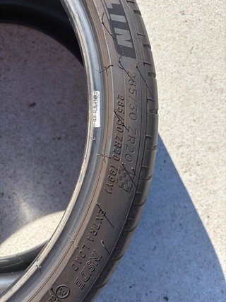 Michelin Pilot Sport 4S 285/30ZR20 (99Y)