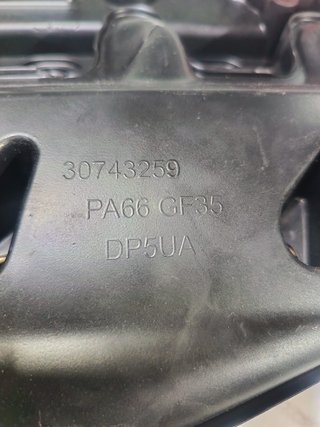 Tapa de Balancines Volvo 30743259
