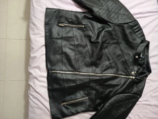 Chaqueta de Cuero Negra Talla XXL. Nueva