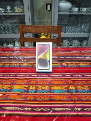 Scatola iPhone 14 bianco