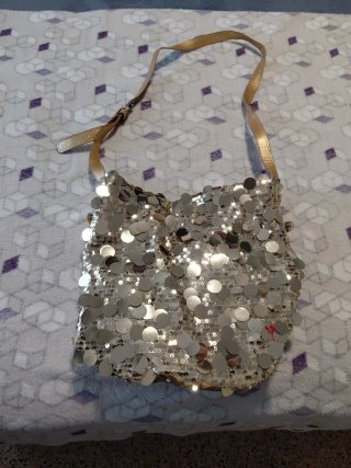 Bolso de Lentejuelas Doradas