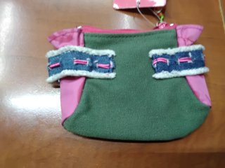 Portamonete con zip e dettagli in denim