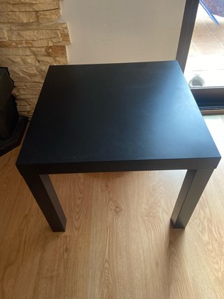 Mesa auxiliar Lack Ikea negra