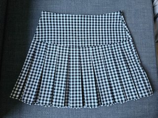 Falda corta cuadros blanco y negro