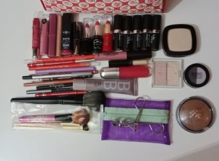 Set de Maquillaje y Accesorios