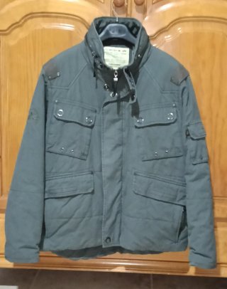Chaqueta Alpha Industries.