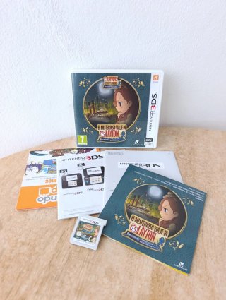 Español El Misterioso Viaje de Layton Nintendo 3DS