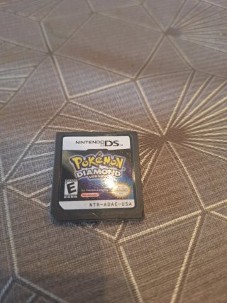 Cartuccia di gioco Pokémon Diamante (Nintendo DS)
