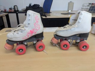 Patines Artístico talla 29 con plantilla Hornet 11