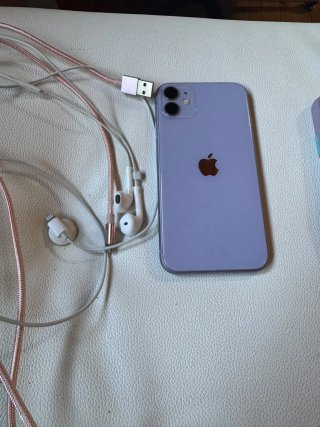 iPhone 11 128GB Viola