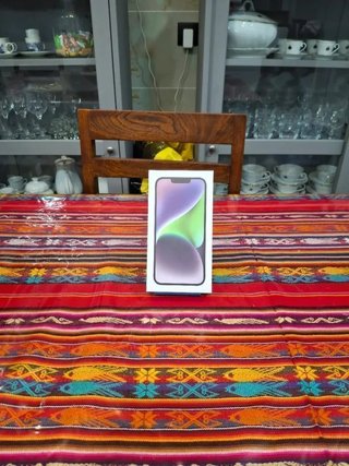 Scatole iPhone 14 Plus viola