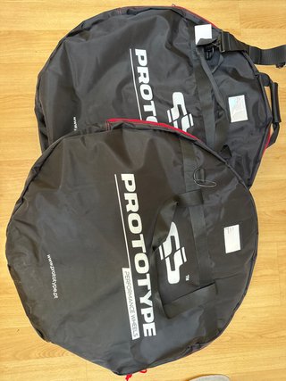 Bolsas Ruedas Acolchadas PROTOTYPE