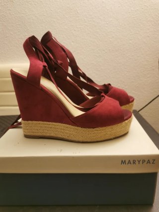 Cuñas altas Marypaz rojas