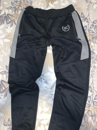 Pantalones Hardcore negros y grises