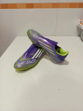 Botas de fútbol Adidas F50, Lamine Yamal.