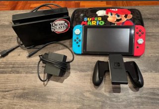 Nintendo Switch V1 con accesorios
