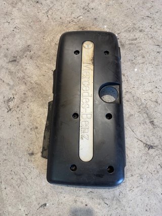 Tapa Motor Mercedes-Benz W211 320 CDI