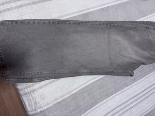 Pantalón vaquero gris sin estrenar tipo baggy