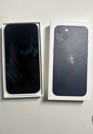 iPhone 13 Medianoche