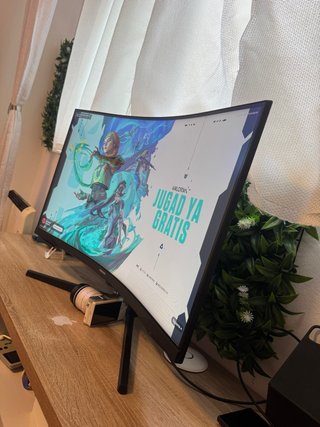 Monitor Curvo Samsung Odyssey G5 32" QHD 165Hz 1Ms