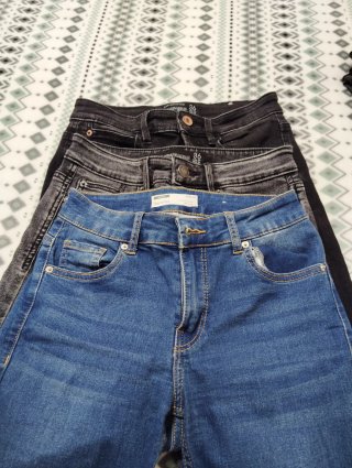 Lote 3 Pantalones Stradivarius Talla 36