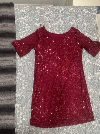 Vestido de lentejuelas color vino/burdeos