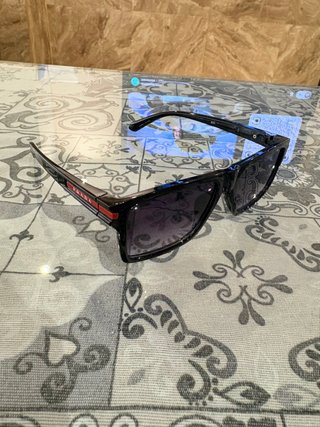 Gafas de sol Prada negras
